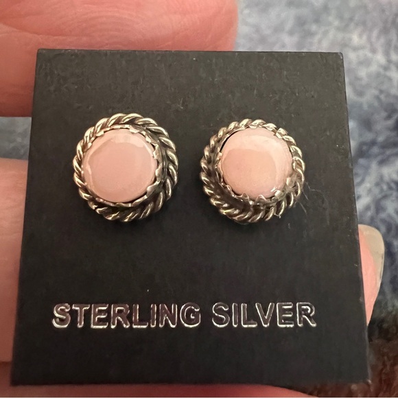❤️ Native Pink Conch Stud Earrings Rope Detail 925 Signed Esther White Navajo - Picture 1 of 9